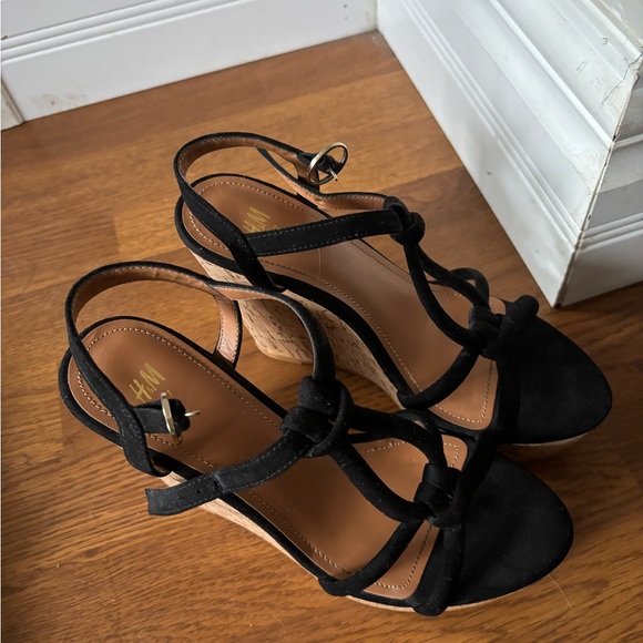 H&M Black strap wedges - Picture 3 of 6